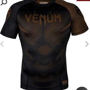 NWT BLACK & WHITE Venum Rashguard